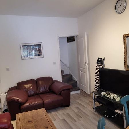 Nice Double Bedroom Near Qmc Nottingham Zewnętrze zdjęcie